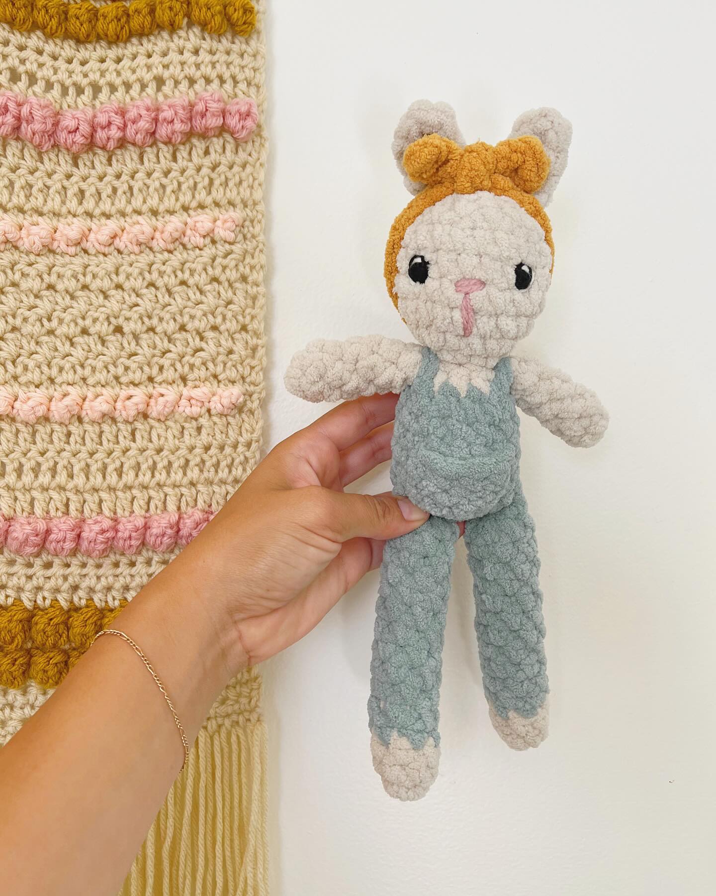 just a little bunny in overalls 🐰